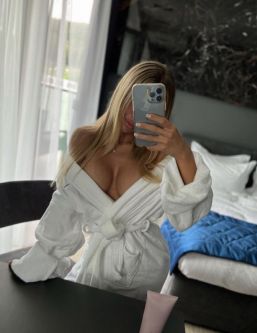 ����� ���,  +7 (988) 557-5529