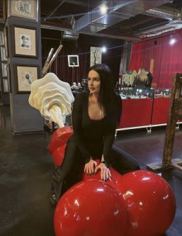 ������������ ������,  +7 (995) 213-8816